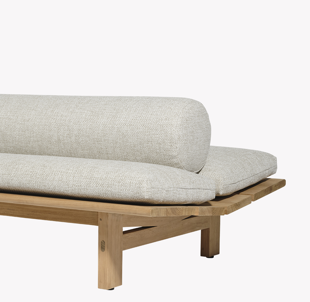 Utzon_GalleryBench_EcoOutdoor